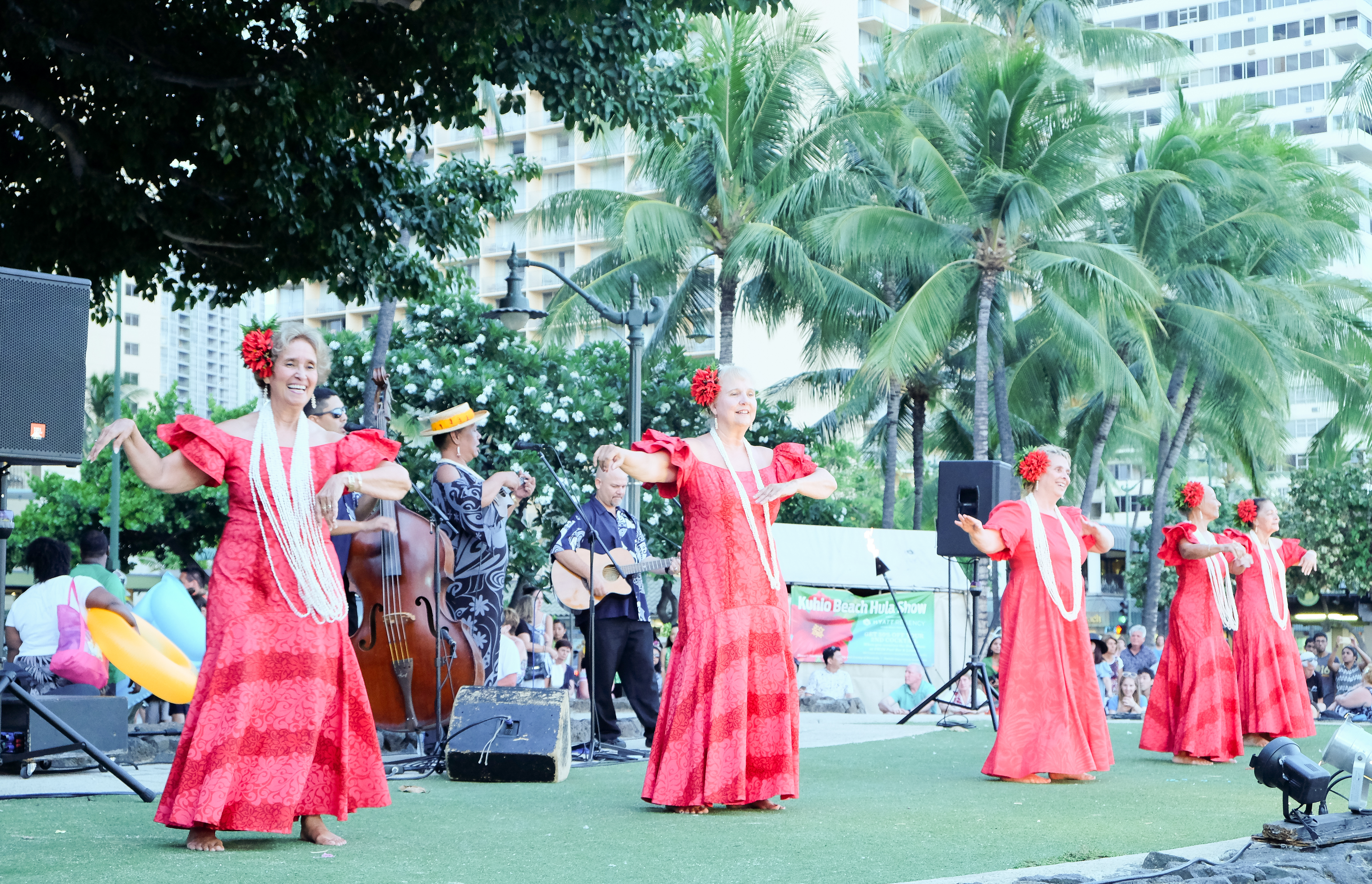 Sunset Hula Show, Waikiki Beach, Ohana Circle Island Tour